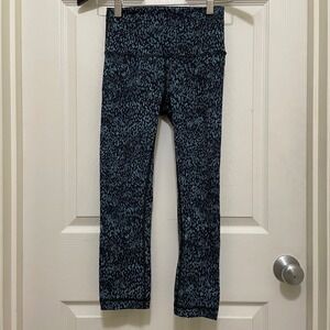 Lululemon Wunder Under Crop Hi‑Rise 21 Full On Luxtreme Illuminate Multi Black 4